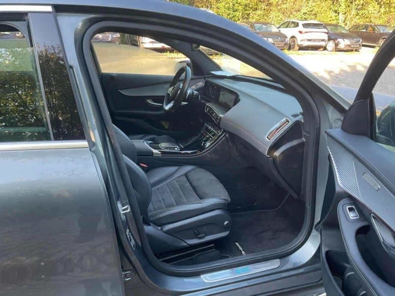 Mercedes-Benz EQC Mercedes-Benz EQC 400 AMG Line, снимка 8 - Автомобили и джипове - 52008862