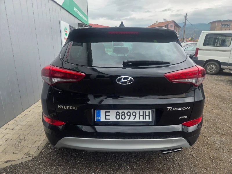 Hyundai Tucson, снимка 4 - Автомобили и джипове - 52211957