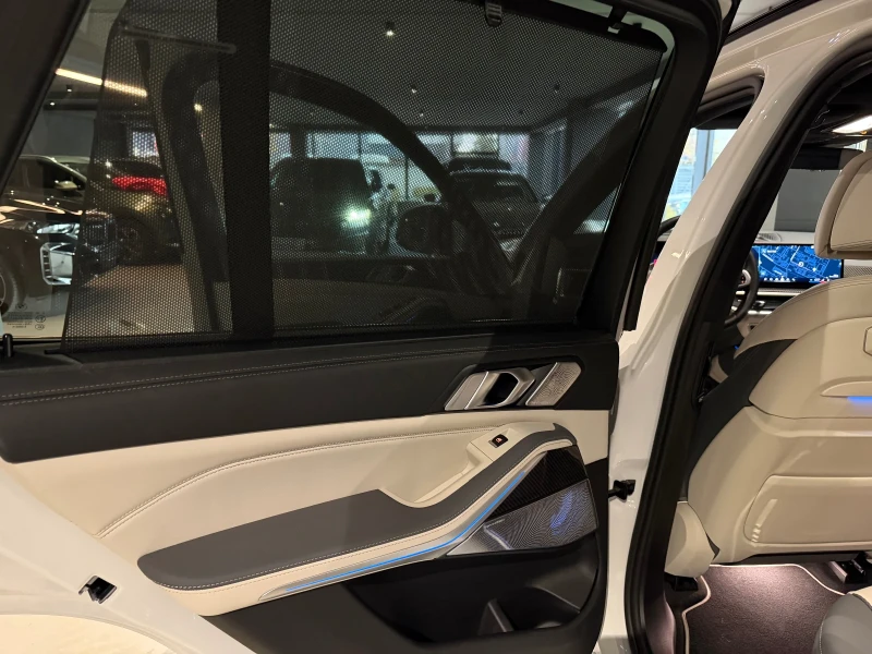 BMW X5 50 е М pro B&W, снимка 8 - Автомобили и джипове - 52401609