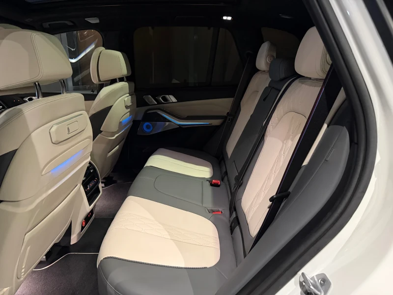 BMW X5 50 е М pro B&W, снимка 9 - Автомобили и джипове - 52401609