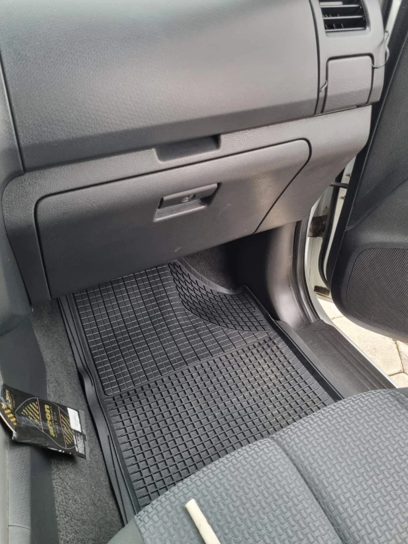 Isuzu D-max, снимка 13 - Автомобили и джипове - 52500082