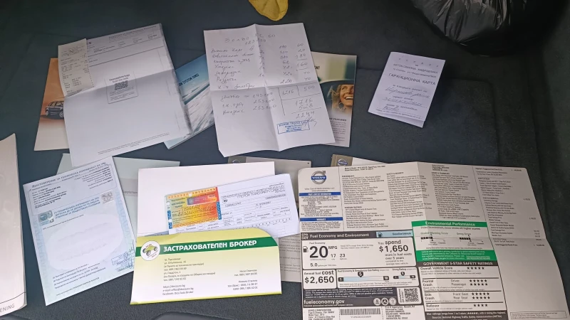 Volvo XC60 T6, R-DESIGN, снимка 16 - Автомобили и джипове - 52975941