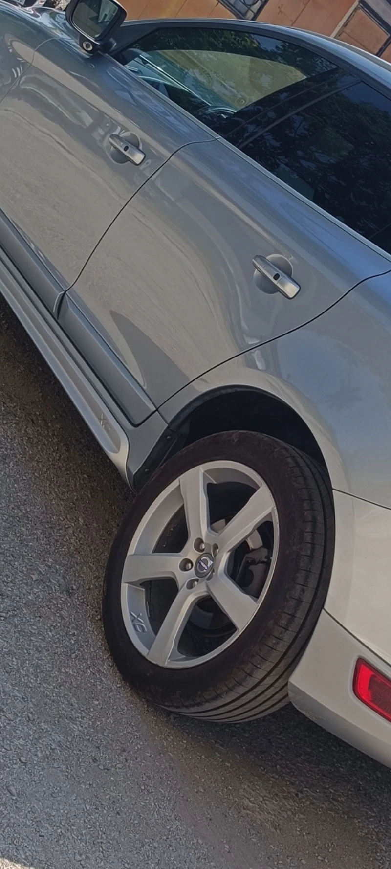 Volvo XC60 T6, R-DESIGN, снимка 15 - Автомобили и джипове - 52975941