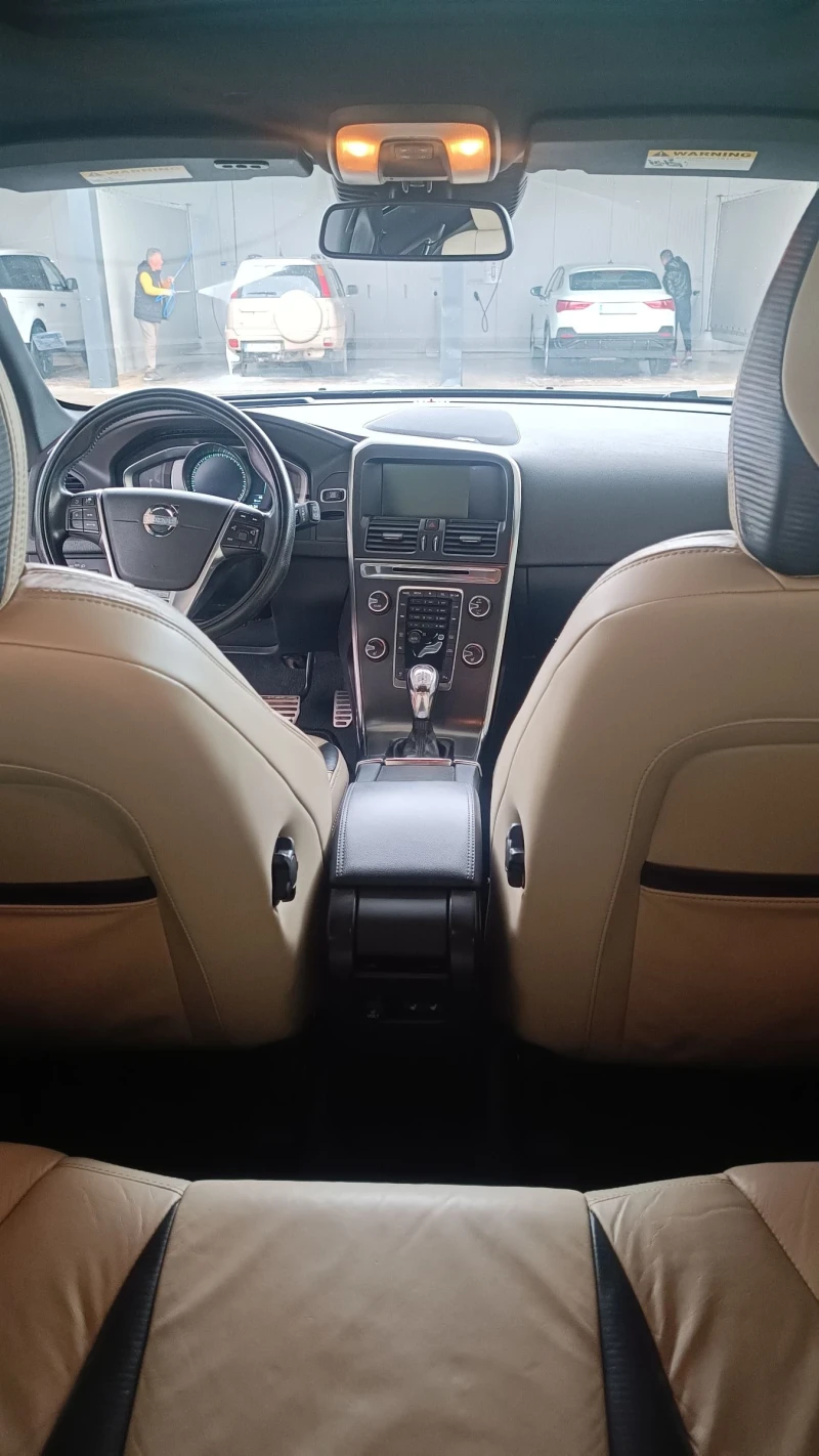 Volvo XC60 T6, R-DESIGN, снимка 10 - Автомобили и джипове - 52975941