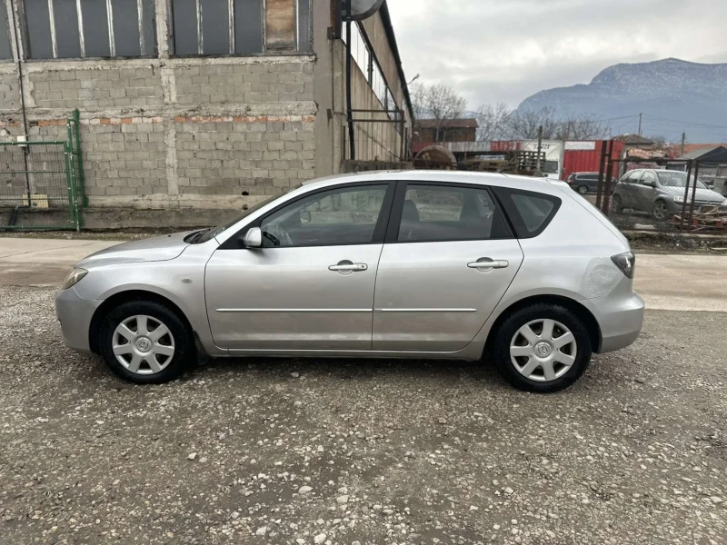 Mazda 3 1.6D* Климатик , снимка 7 - Автомобили и джипове - 53493648