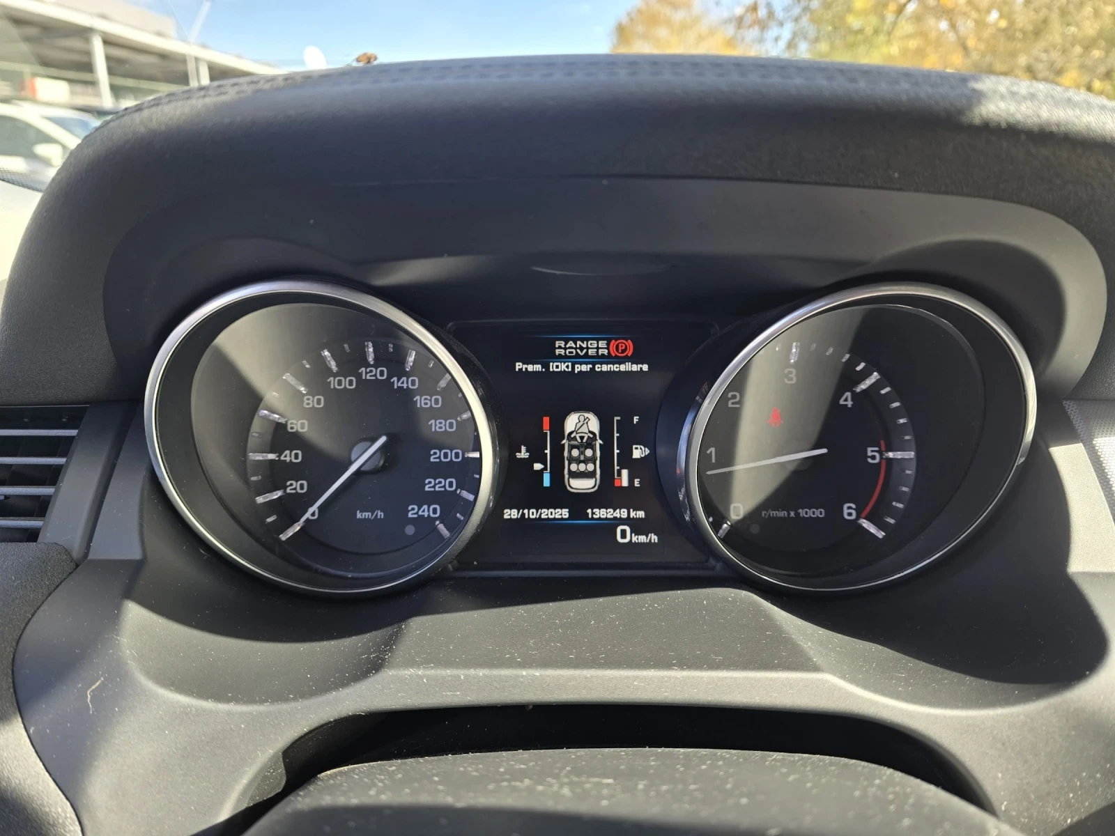 Land Rover Range Rover Evoque 2.2d 150. 44 Meridian 136..  | Mobile.bg   17