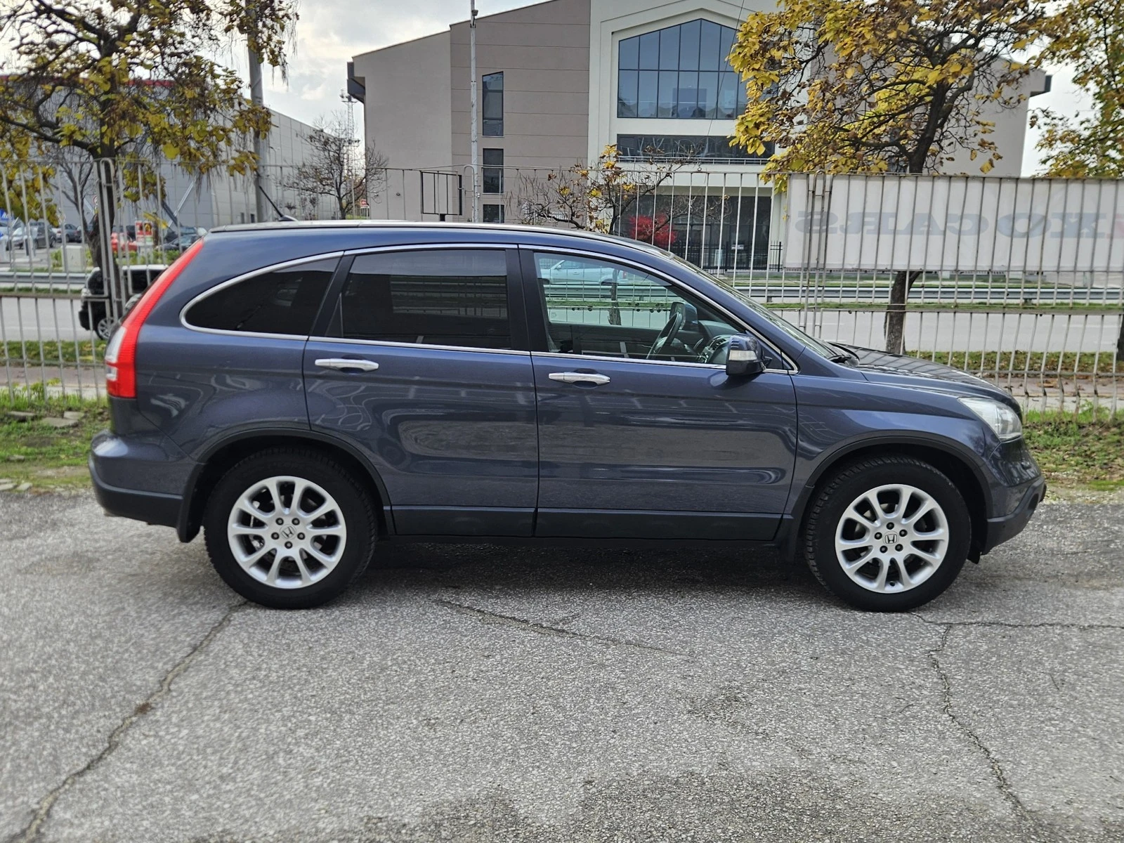 Honda Cr-v 2.0i 4x4 Panorama Пълна сервизна история в ХОНДА - изображение 4