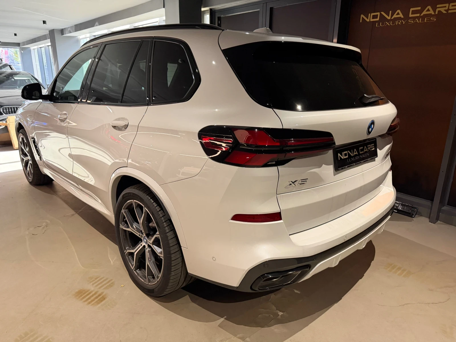 BMW X5 50   pro B&W | Mobile.bg   15