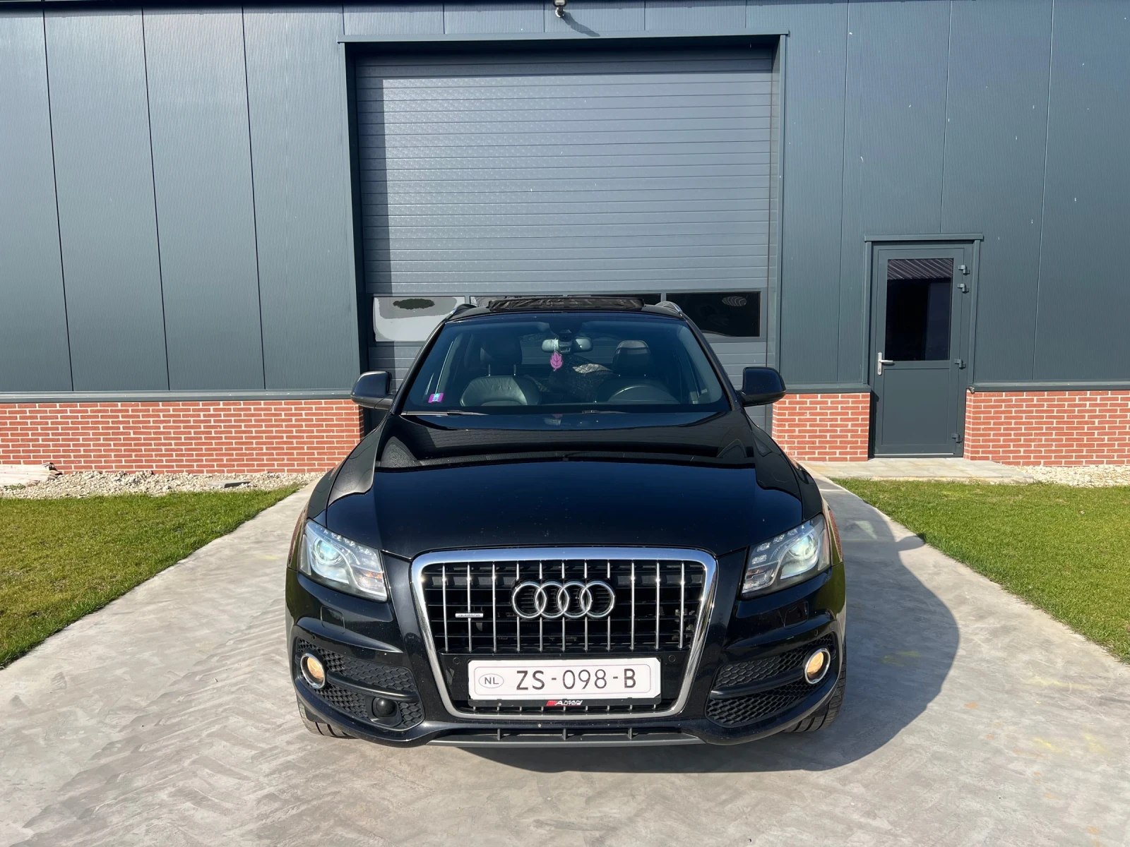 Audi Q5 3.0TDI* 3xS-Line* Дистроник* Bang&Olufsen* Панорам, снимка 2 - Автомобили и джипове - 53719663