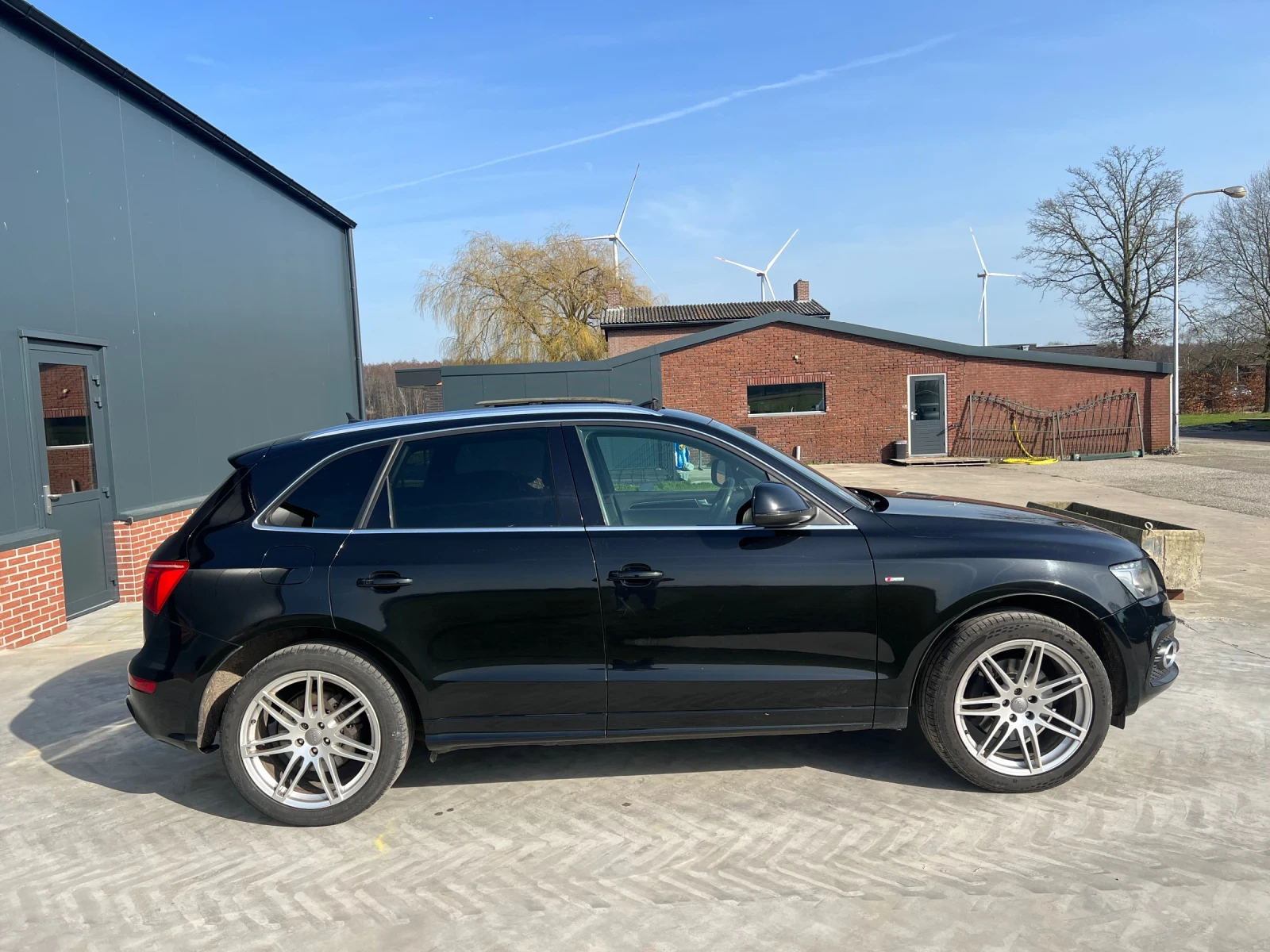 Audi Q5 3.0TDI* 3xS-Line* Дистроник* Bang&Olufsen* Панорам, снимка 4 - Автомобили и джипове - 53719663