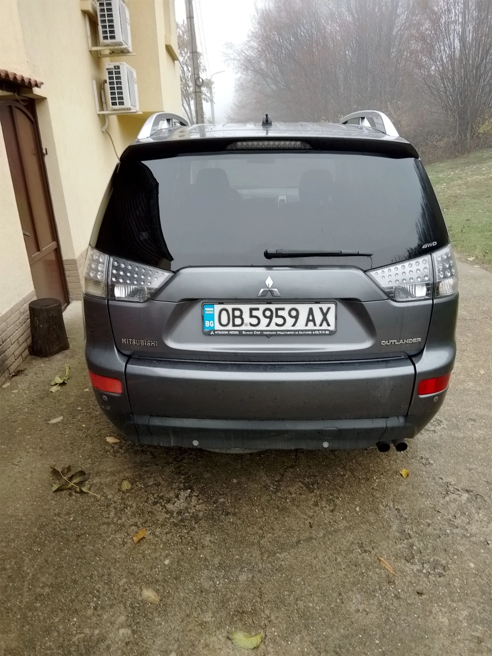 Mitsubishi Outlander, снимка 4 - Автомобили и джипове - 54001044