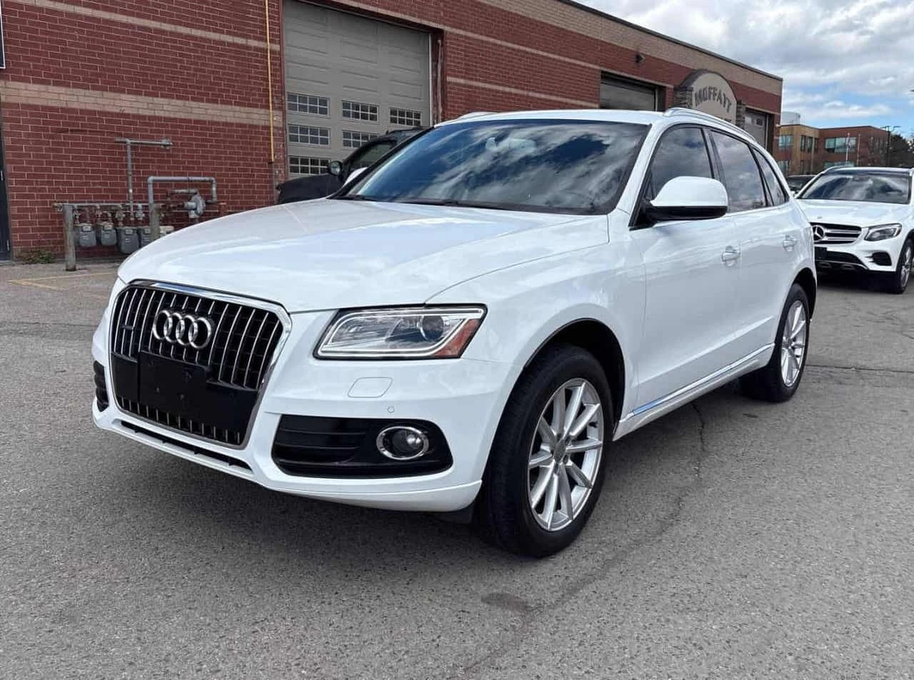 Audi Q5 2.0T TECHNIK  CARFAX