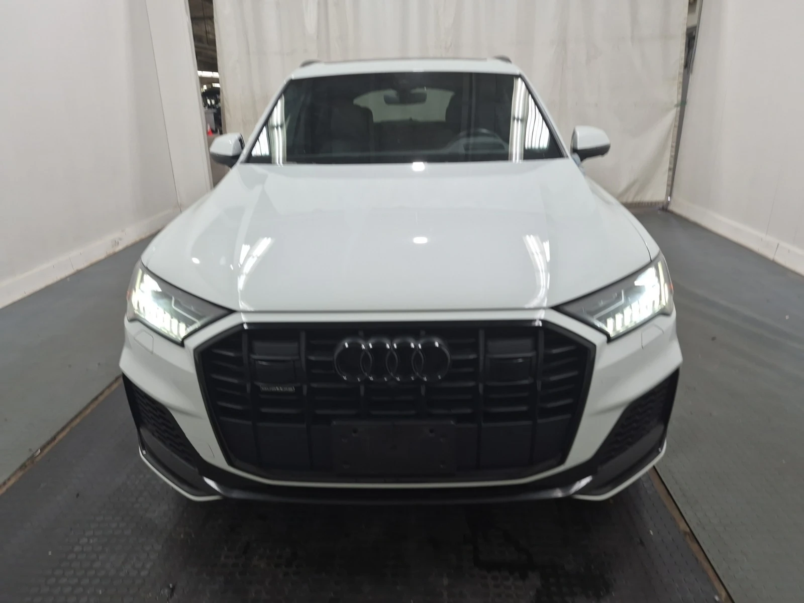 Audi Q7 TECHNIK/HEAD UP/B&O/360/PANO/Обдухване, снимка 3 - Автомобили и джипове - 54759210