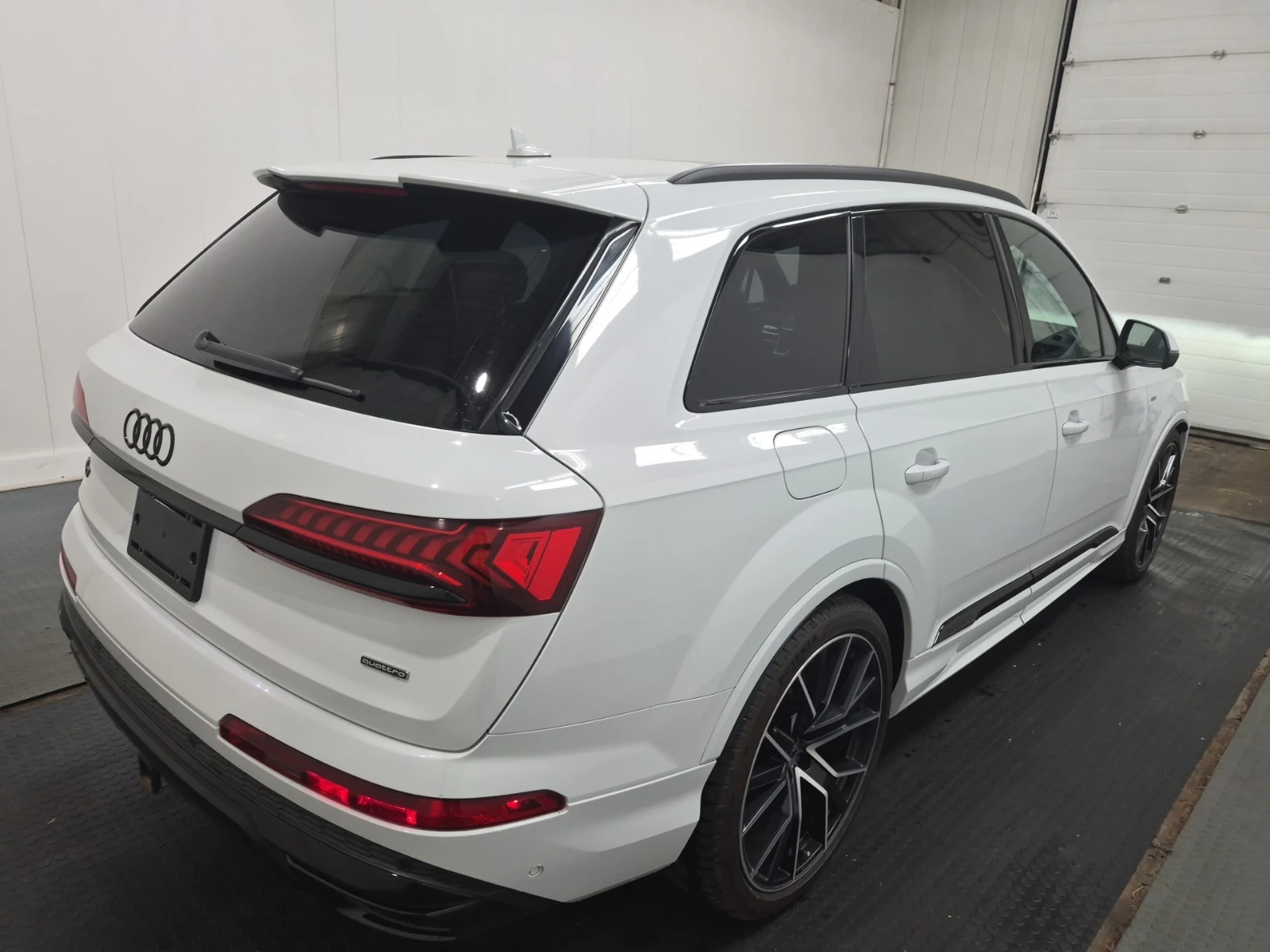 Audi Q7 TECHNIK/HEAD UP/B&O/360/PANO/Обдухване, снимка 5 - Автомобили и джипове - 54759210