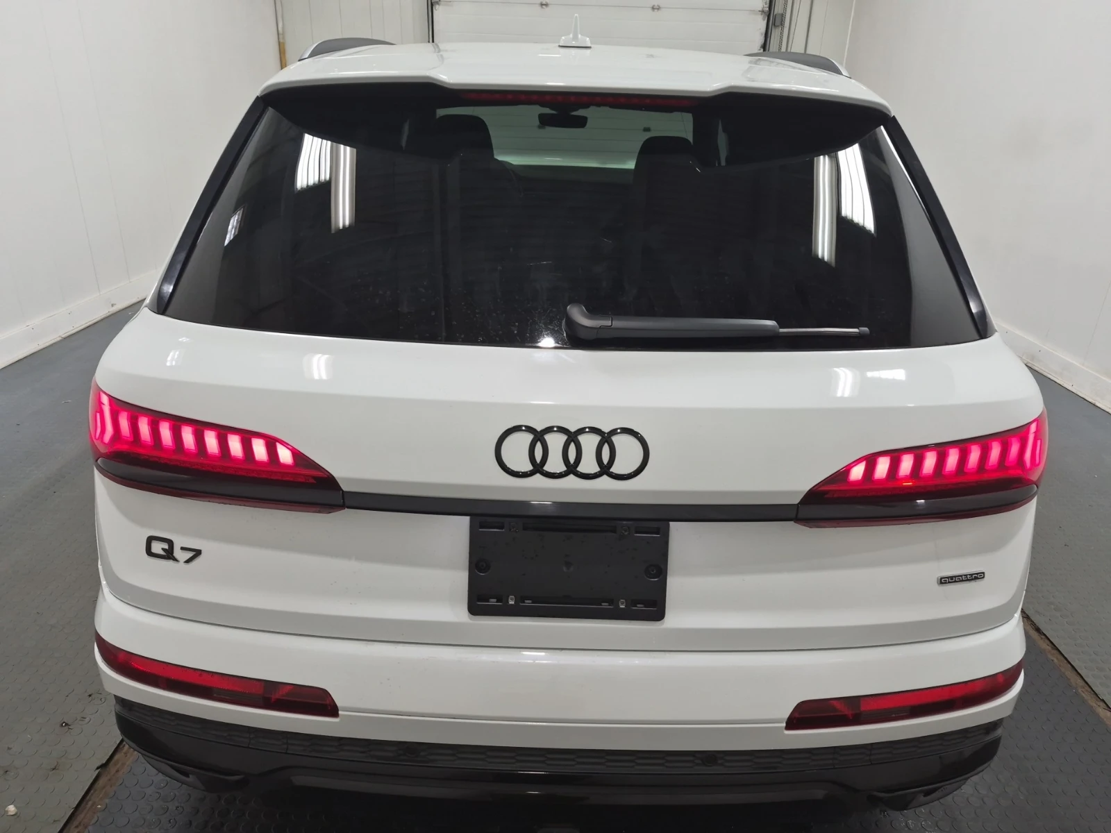 Audi Q7 TECHNIK/HEAD UP/B&O/360/PANO/Обдухване, снимка 6 - Автомобили и джипове - 54759210