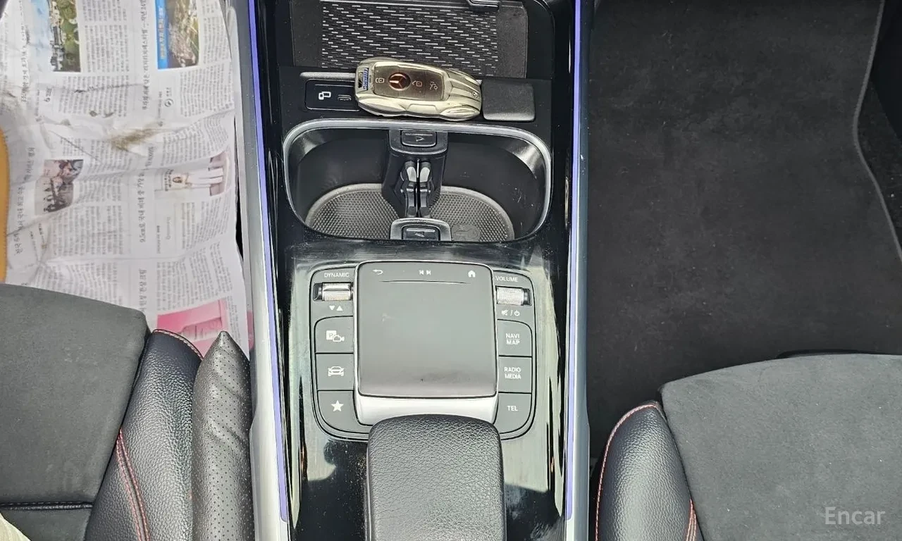 Mercedes-Benz GLB 250 4MATIC / AMG / ЛИЗИНГ, снимка 9 - Автомобили и джипове - 54805274