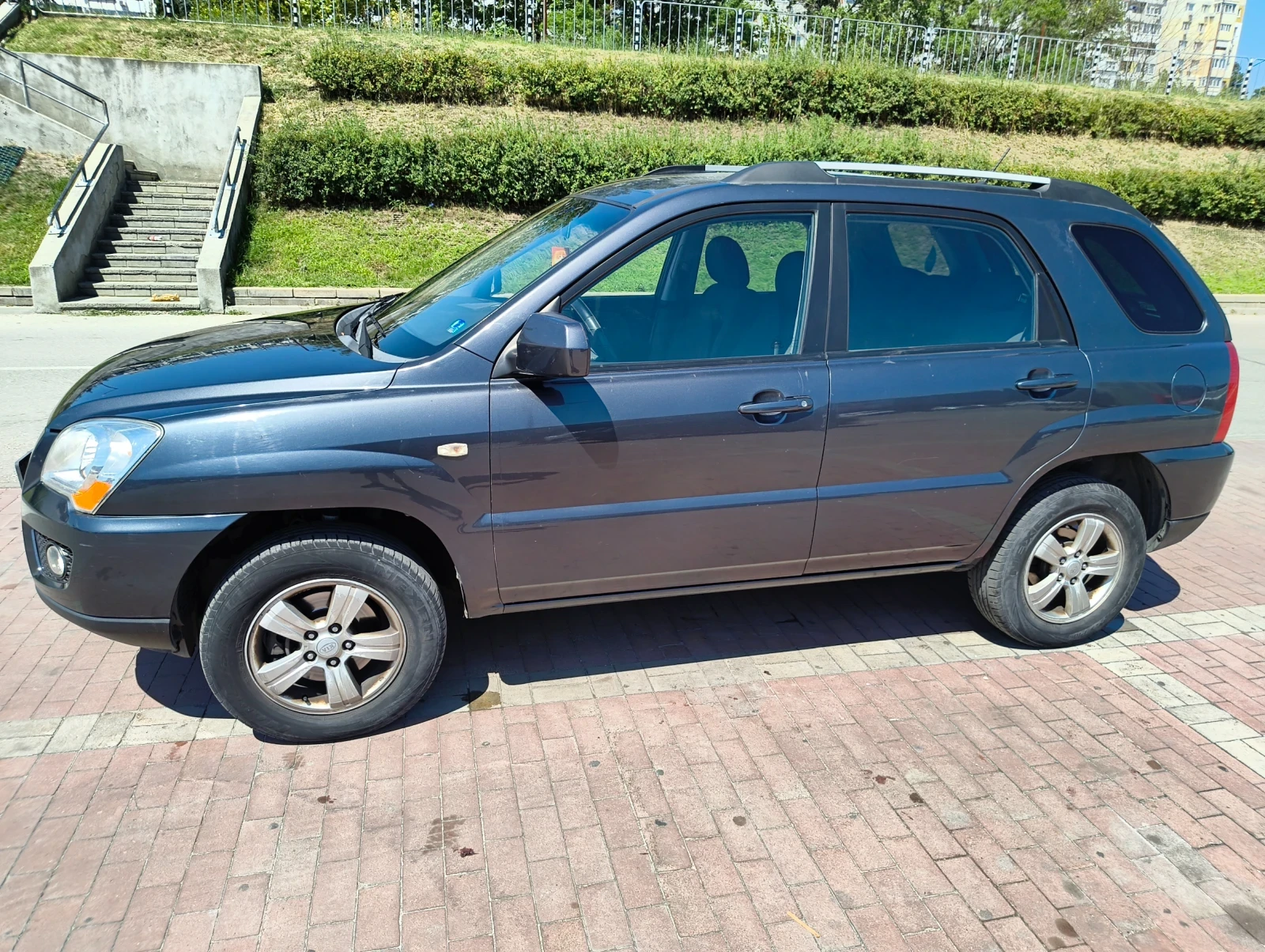 Kia Sportage 2.0 141kc, снимка 2 - Автомобили и джипове - 55514926