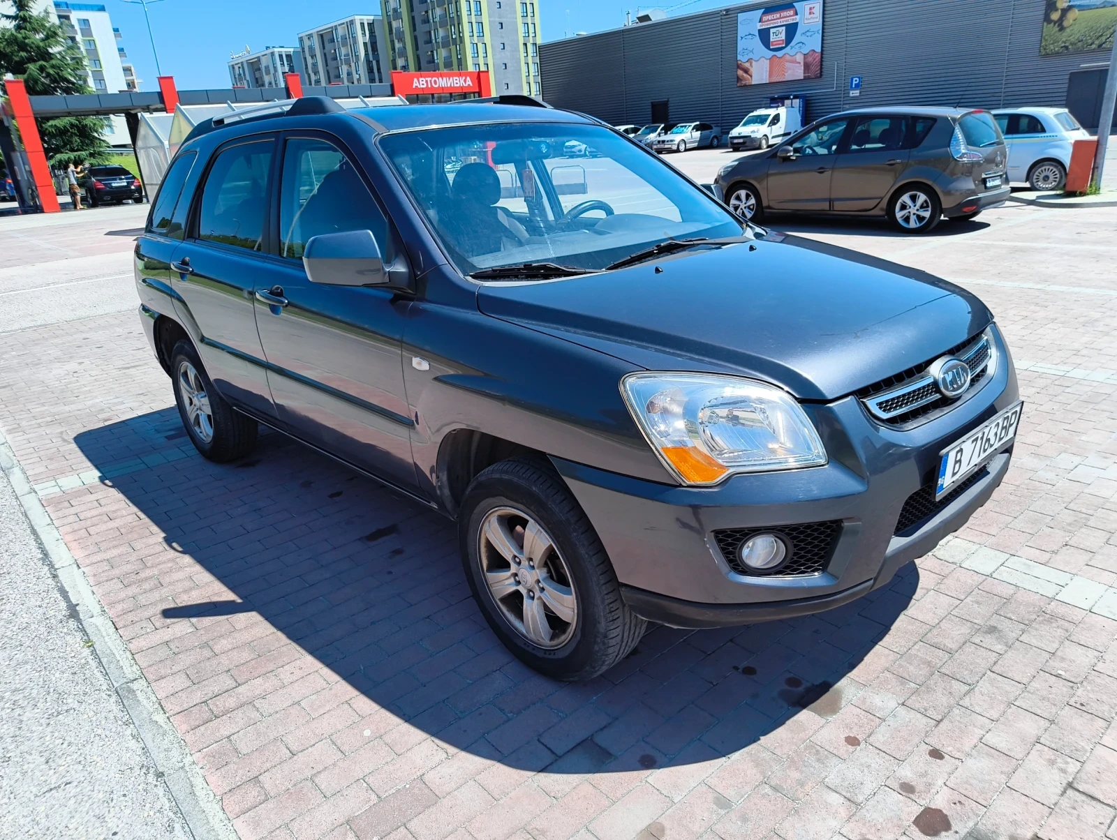 Kia Sportage 2.0 141kc, снимка 4 - Автомобили и джипове - 55514926