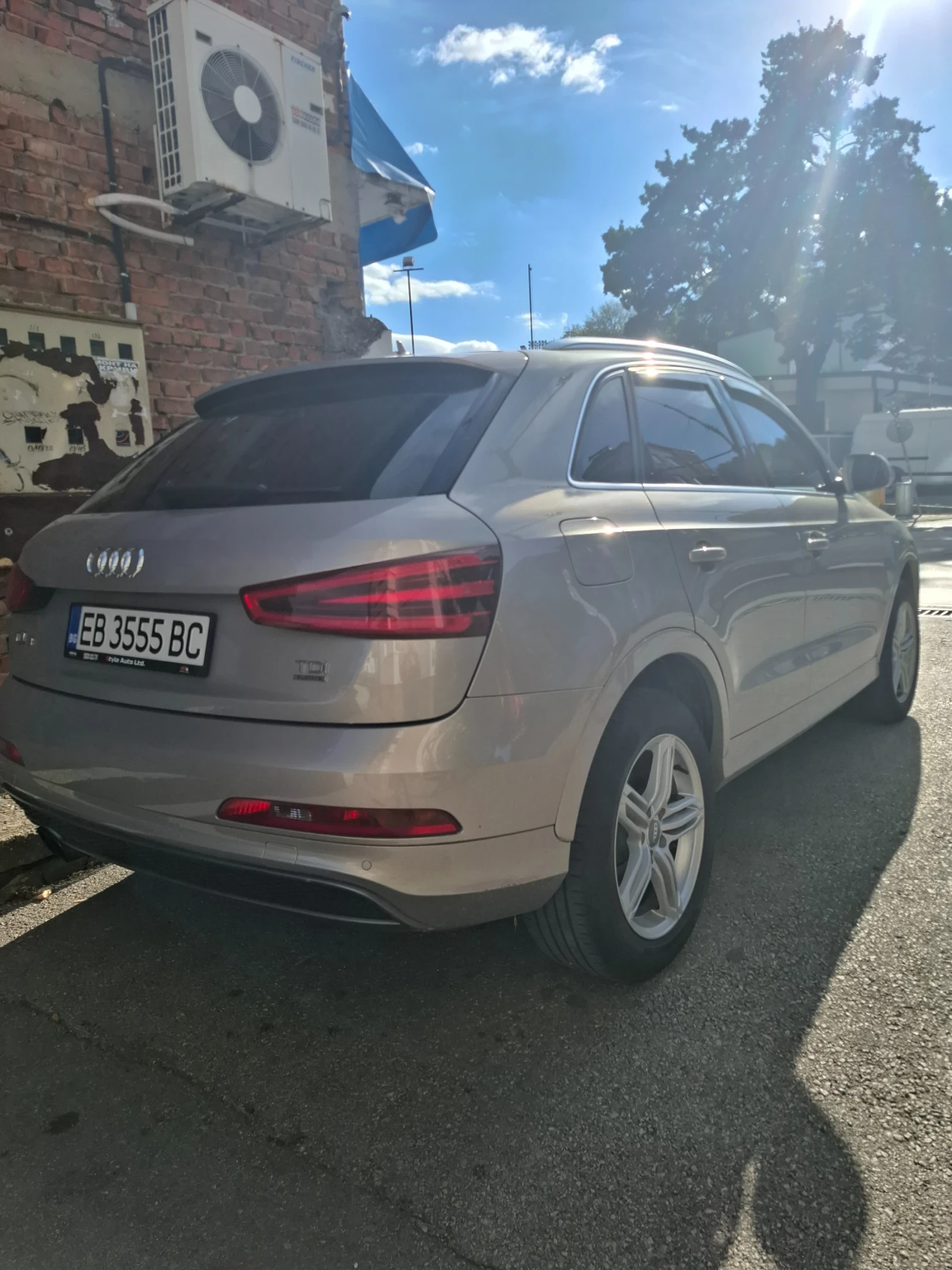 Audi Q3 2.0 TDI 4x4  S line , снимка 4 - Автомобили и джипове - 56568527