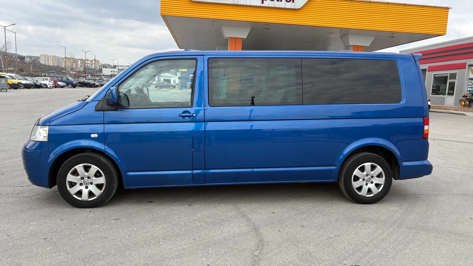 VW T5 2.5d, снимка 8 - Бусове и автобуси - 53892681