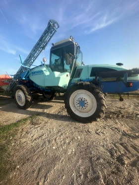 Самоходна пръскачка Berthoud Boxer 3000, снимка 3