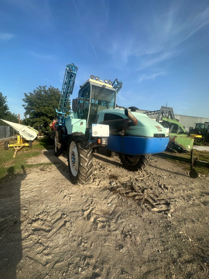 Самоходна пръскачка Berthoud Boxer 3000, снимка 5 - Селскостопанска техника - 52700404