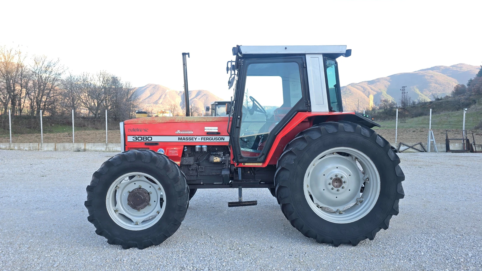 Трактор Massey 3080-Нов внос