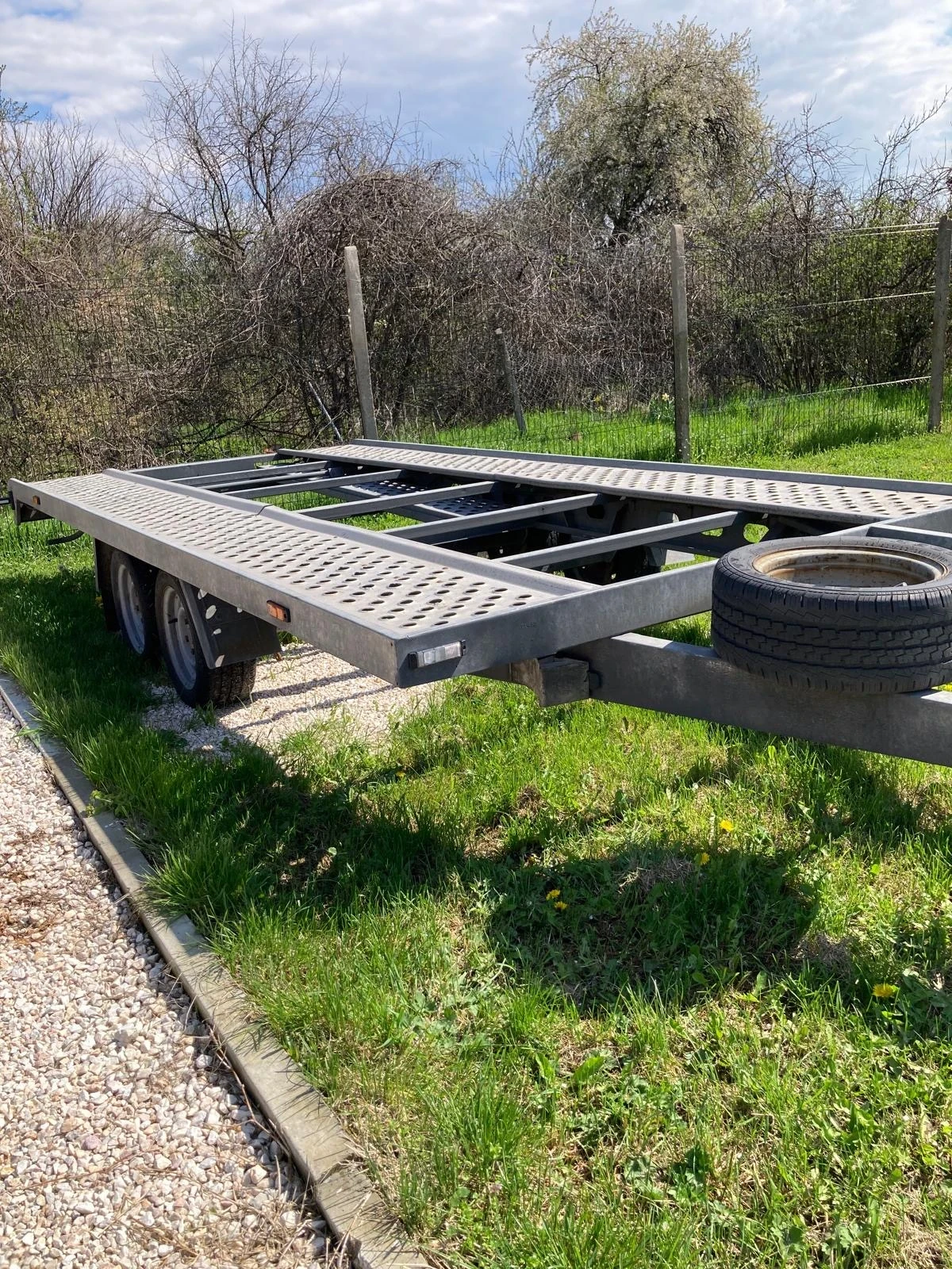 За автомобил Sirius, снимка 3 - Ремаркета - 54113032