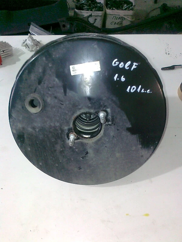 серво за Фолксваген Голф 4 (1)