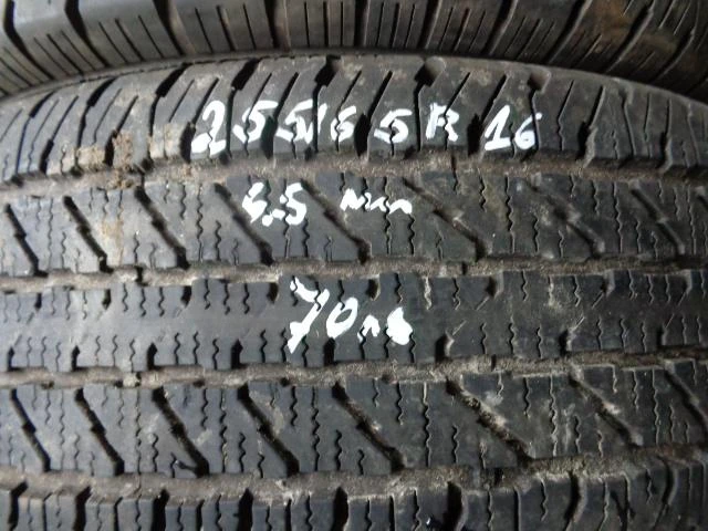 Гуми Зимни 235/65R16, снимка 5 - Гуми и джанти - 13137819