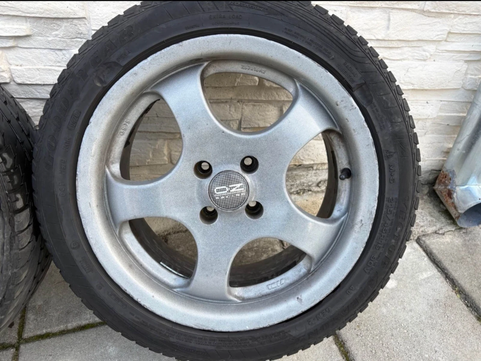 ���� � ������ 215/45R16 | Mobile.bg � ����������� 3