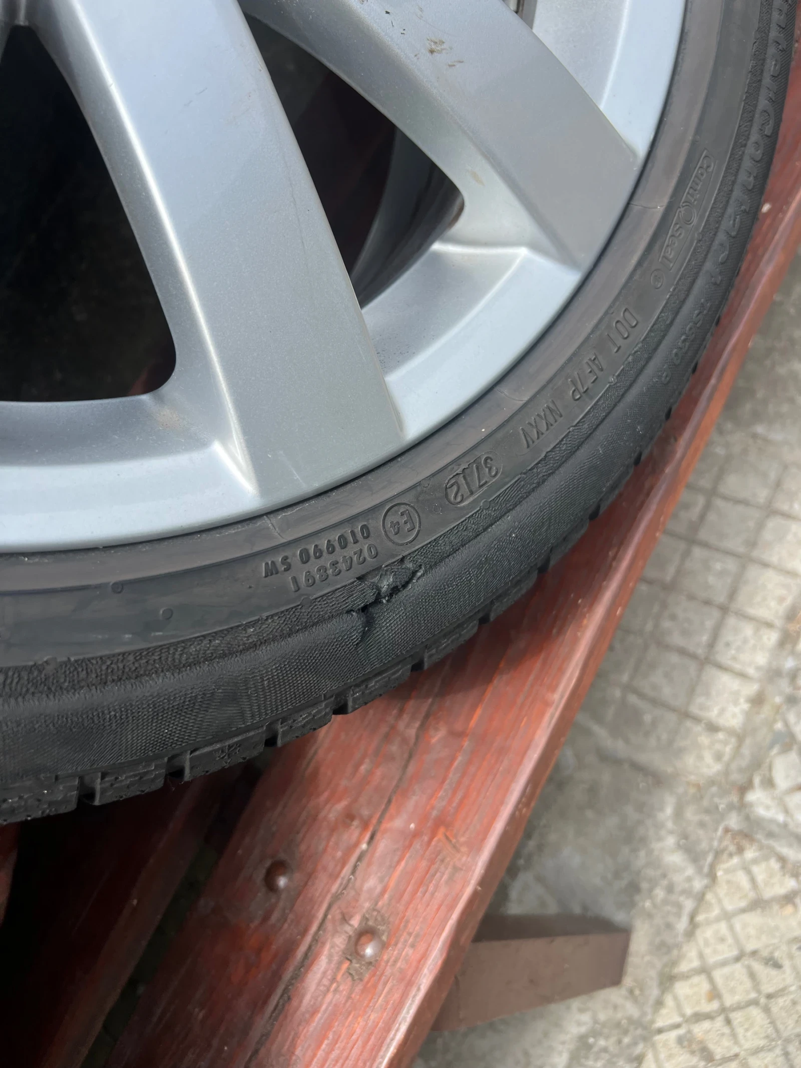 ���� � ������ 205/50R17 | Mobile.bg � ����������� 12