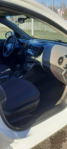 Chevrolet Aveo - фабрична газ, снимка 5