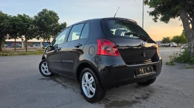 Toyota Yaris БЕЗУПРЕЧНА , снимка 5