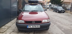 Opel Astra, снимка 1 - Автомобили и джипове - 45535836