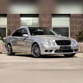 Mercedes-Benz E 500 306 к.с. V8 AMG PACK с чисто нова ГАЗ, снимка 4