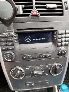     Mercedes-Benz B 200
