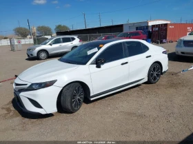 Toyota Camry 2.5l Se, снимка 2