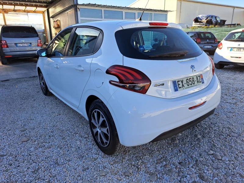 Peugeot 208 1.6 HDI, снимка 4 - Автомобили и джипове - 47075019