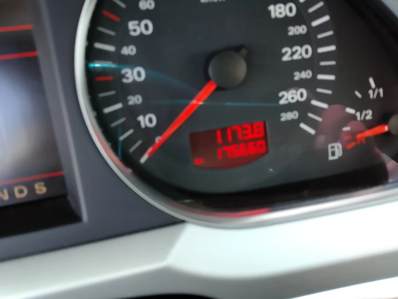 Audi A6 3.0 TDI Quattro, снимка 6 - Автомобили и джипове - 51301643