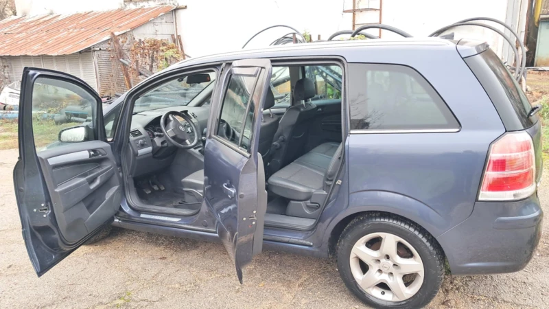Opel Zafira, снимка 6 - Автомобили и джипове - 52910096