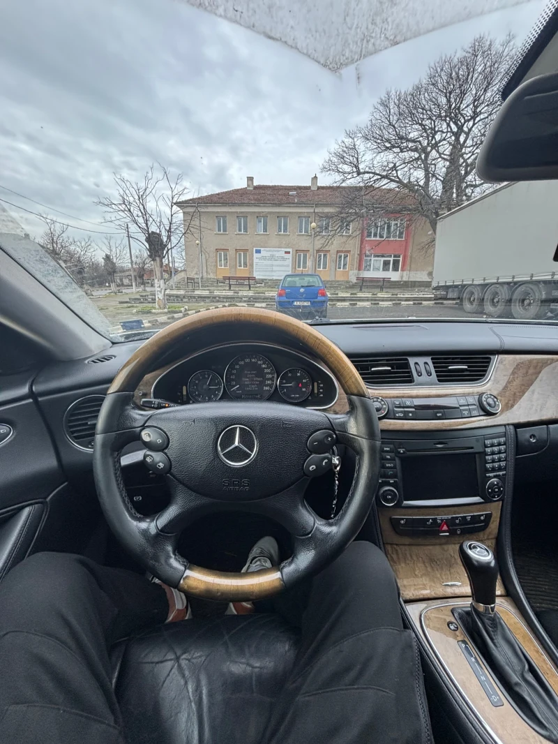 Mercedes-Benz CLS 320, снимка 10 - Автомобили и джипове - 52989607