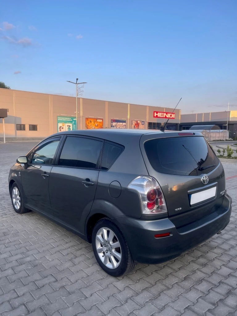 Toyota Corolla verso  - изображение 3