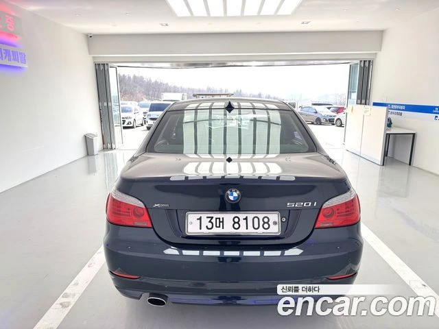 BMW 520, снимка 6 - Автомобили и джипове - 56077778