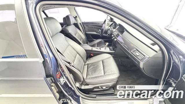 BMW 520, снимка 14 - Автомобили и джипове - 56077778
