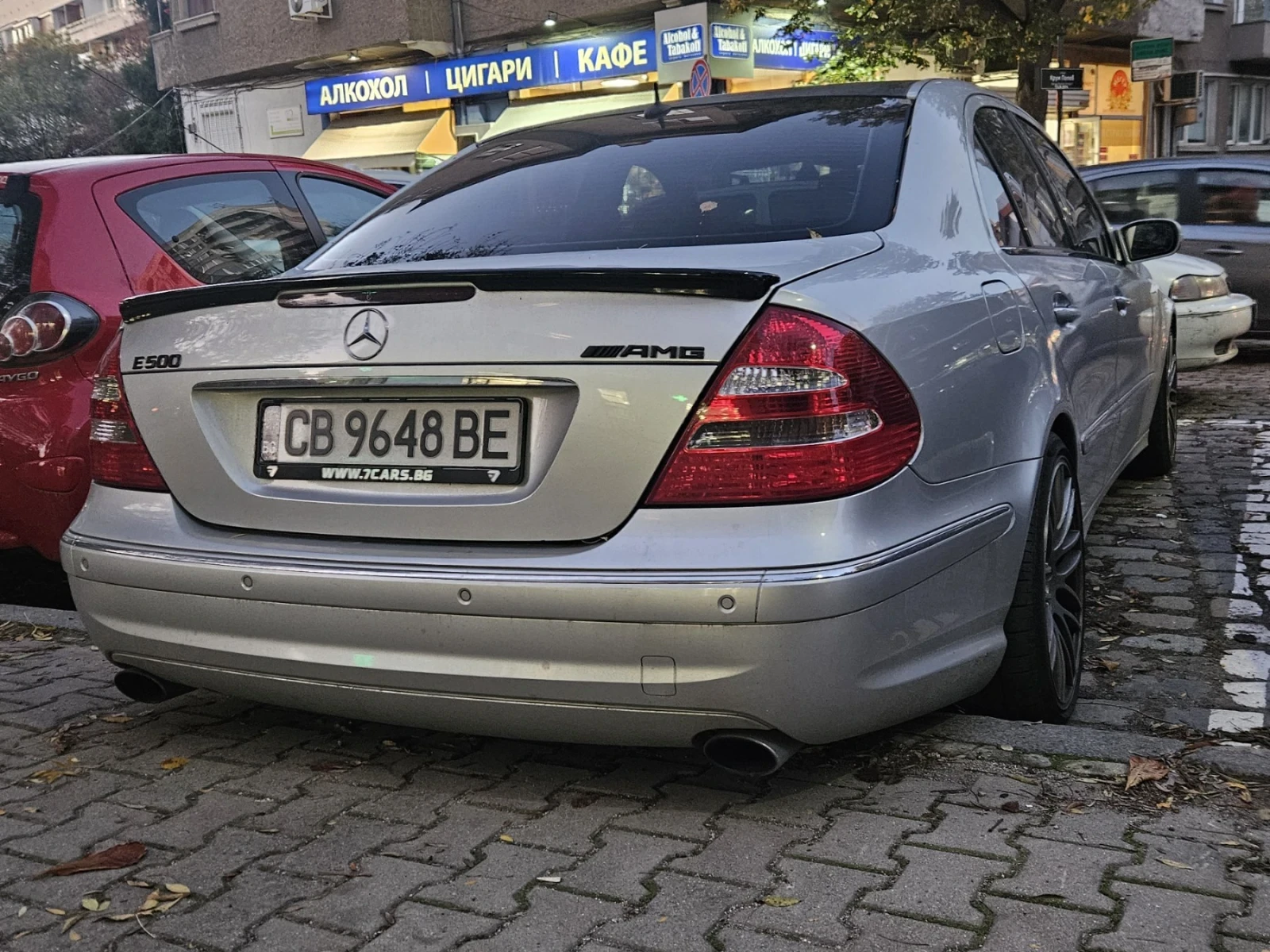 Mercedes-Benz E 500 306 к.с. V8 AMG PACK с чисто нова ГАЗ - изображение 8