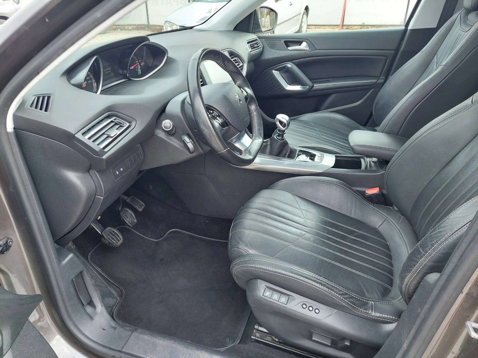 Peugeot 308 2.0 BlueHDI FELINE | Mobile.bg � ����������� 14