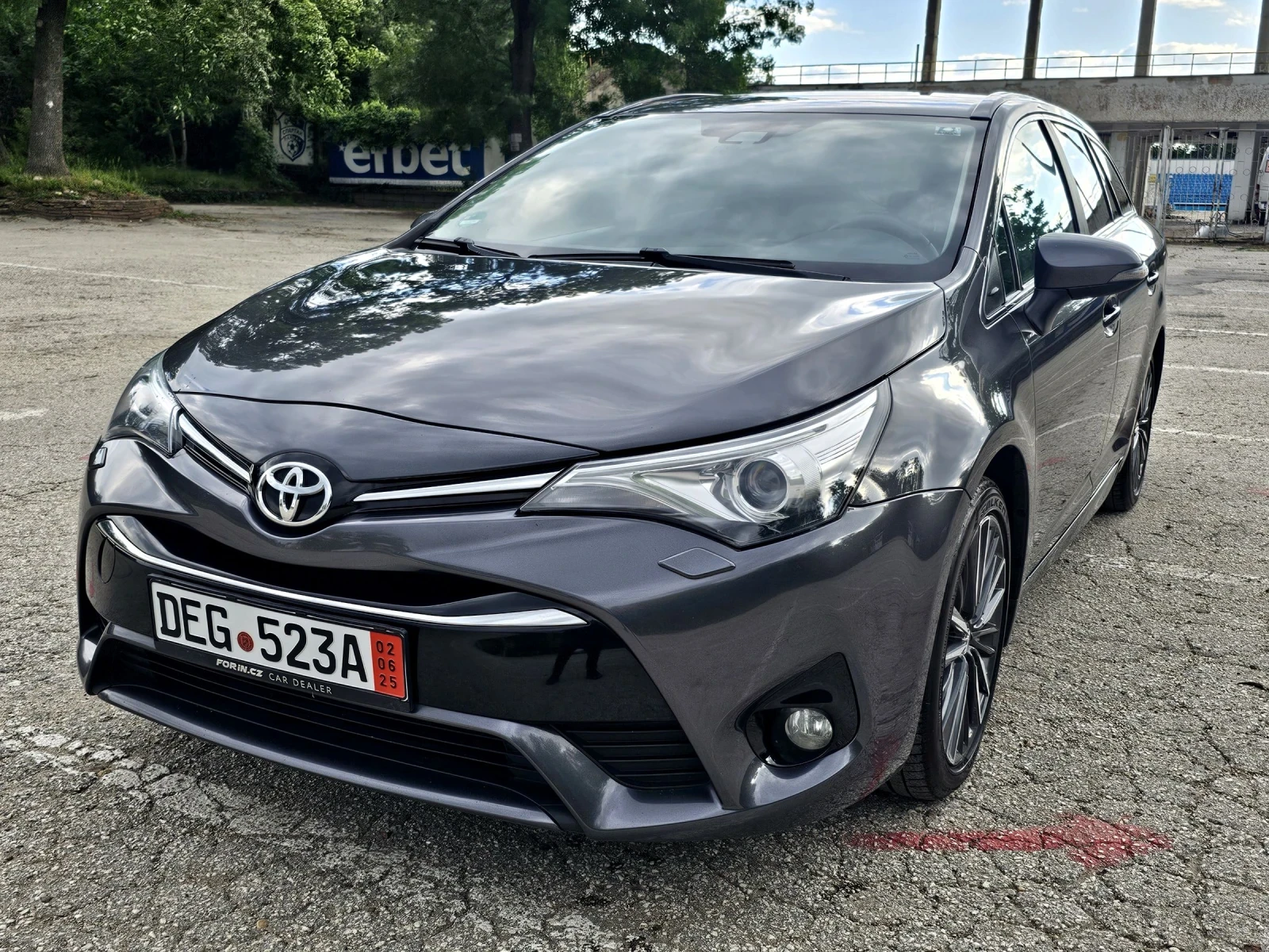 Toyota Avensis 1.8 Executive, Кожа, Навигация, Line Asist, Xenon  - изображение 6