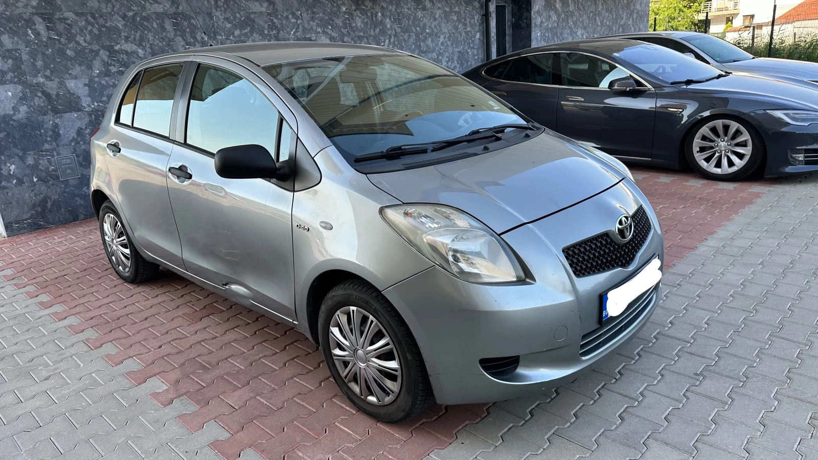 Toyota Yaris  - изображение 7