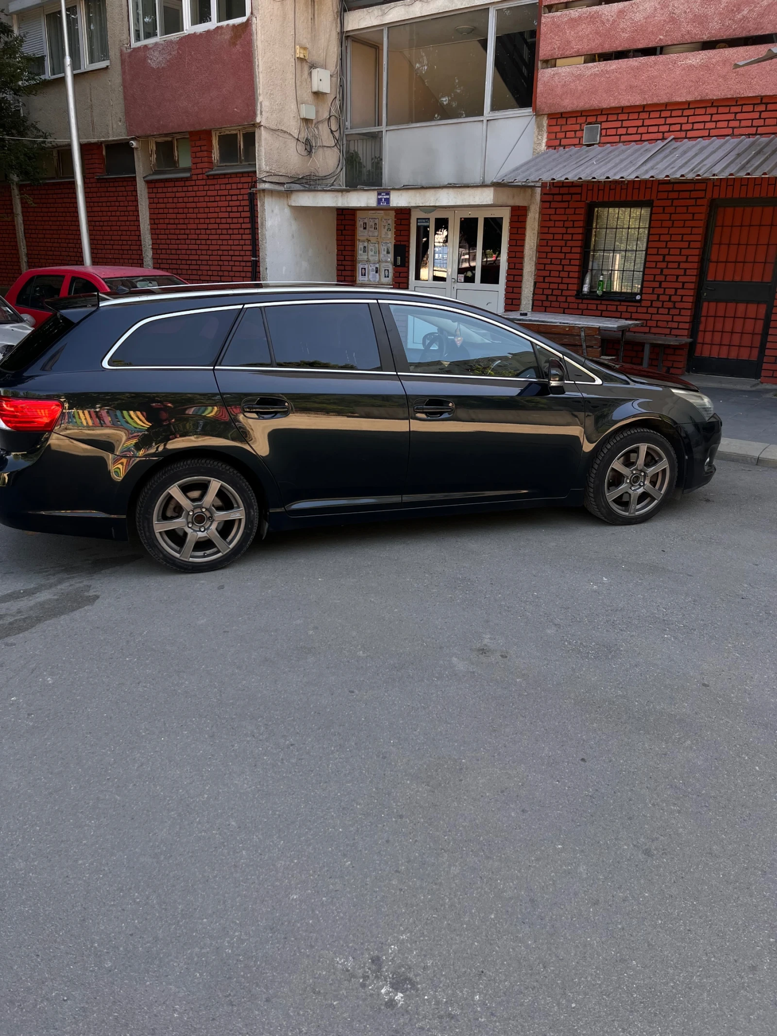 Toyota Avensis 2.2 D4D Full - изображение 2